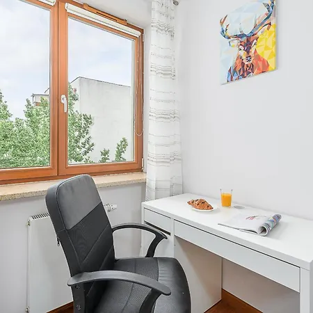 Apartment Aleja Komisji Edukacji Narodowej- P&o *