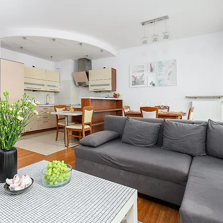 Aleja Komisji Edukacji Narodowej- P&o Apartment