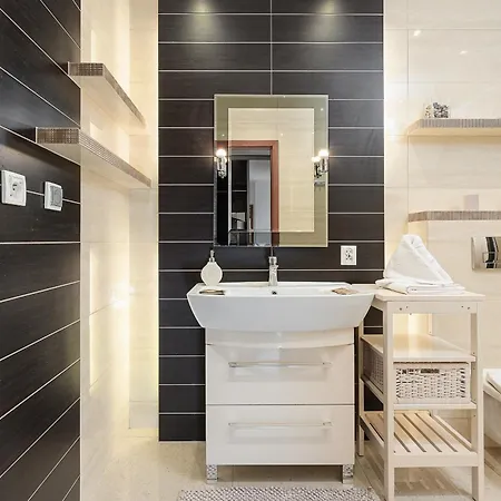 Aleja Komisji Edukacji Narodowej- P&o